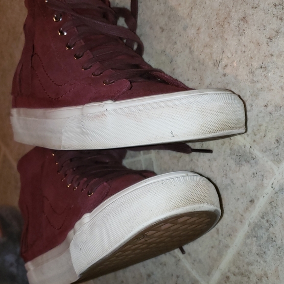 Vans suede fringed burgundy hightop sneakers - Picture 11 of 12